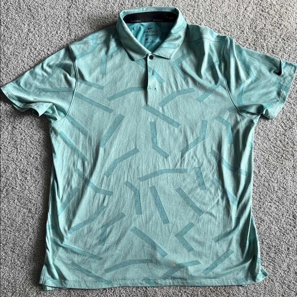 Nike Men's Teal Patterned Polo Shirt